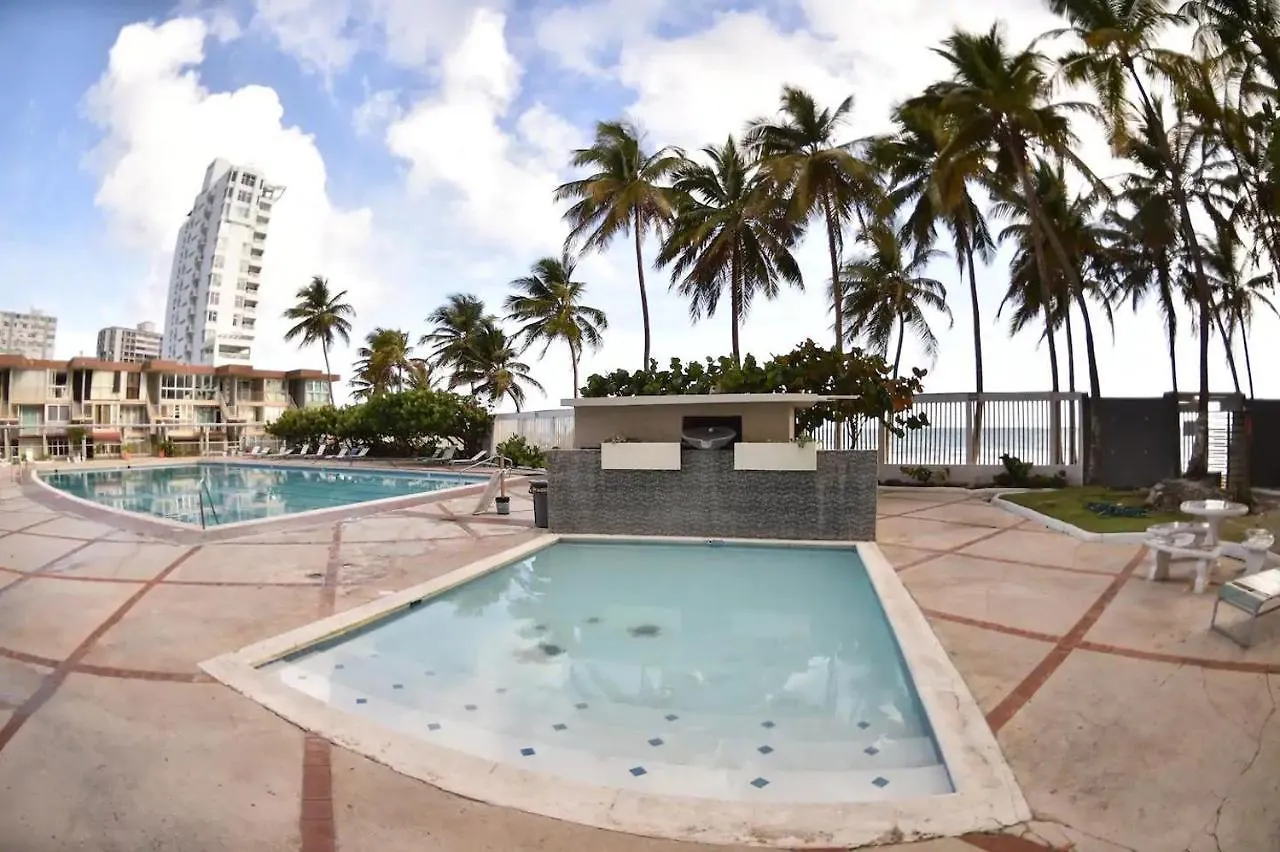 Appartamento Kasa Galicia By The Sea - Cabana Studio Apt For 2 Beachfront Condo Pool San Juan